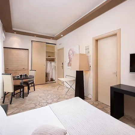 Appartement Afrodite *