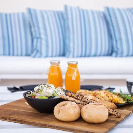 Afrodite Suites *
