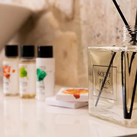 Afrodite Suites * Potos